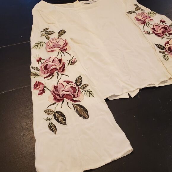 Cupcakes And Cashmere Womens Floral Embroidered Detail Blouse Top White Size M - Picture 3 of 10